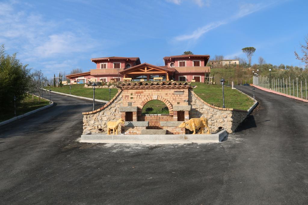 Agriturismo Ciociaro " Il Colle " Hotel Ristorante Ceprano Ngoại thất bức ảnh