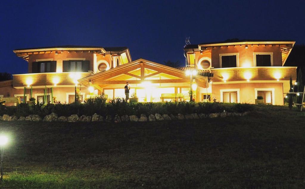 Agriturismo Ciociaro " Il Colle " Hotel Ristorante Ceprano Ngoại thất bức ảnh
