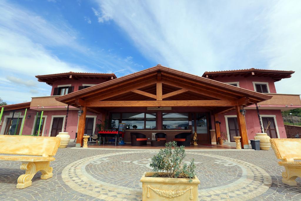 Agriturismo Ciociaro " Il Colle " Hotel Ristorante Ceprano Ngoại thất bức ảnh